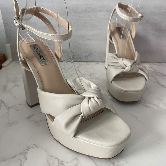 Steve Madden Sandals Sz 9.5 Off White Platform Block Strappy Knot Padded Wedding - Picture 1 of 15